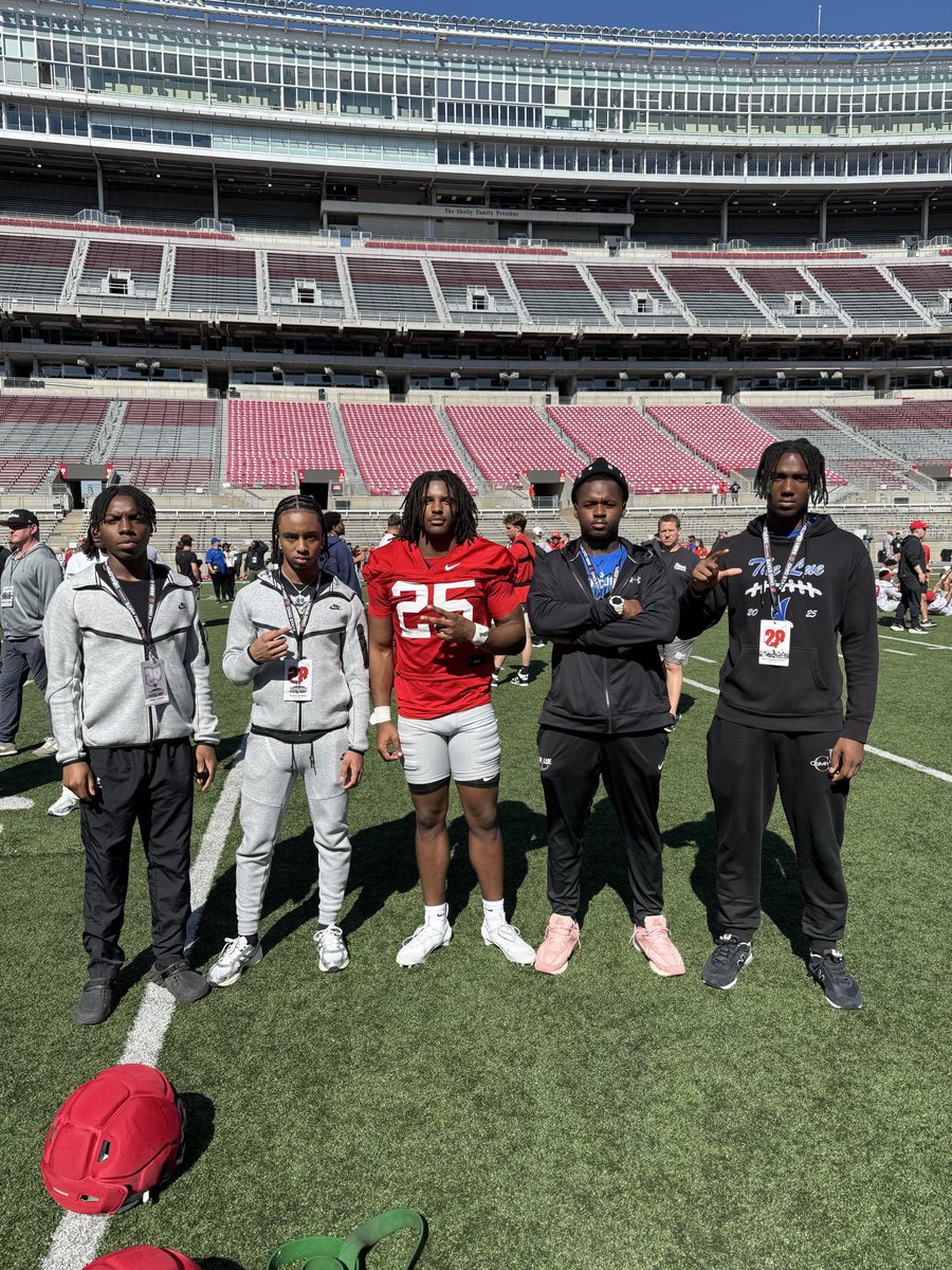EliArmJack2's tweet photo. Thanks for having me, I had a great time at The Ohio State University Spring Practice! @OhioStateFB @CoachKee @Coach_Hankton @R2X_Rushmen1  @CoachJordan82 @CoachCurtain216 @TheLueFB @Bryan_Ault @SidelinePreps @OhiosElite1 @PrepRedzoneOH https://t.co/tNvziDhZlw