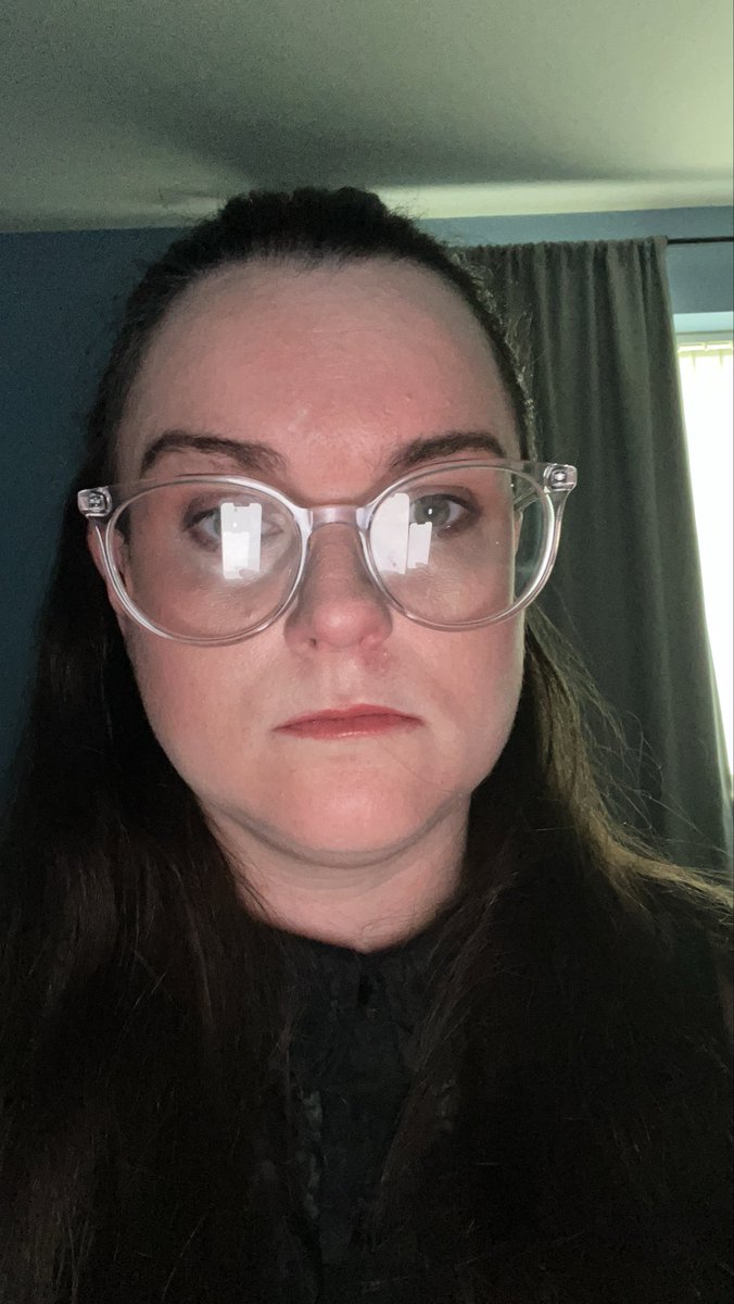 Chloe 🖖 tweet media