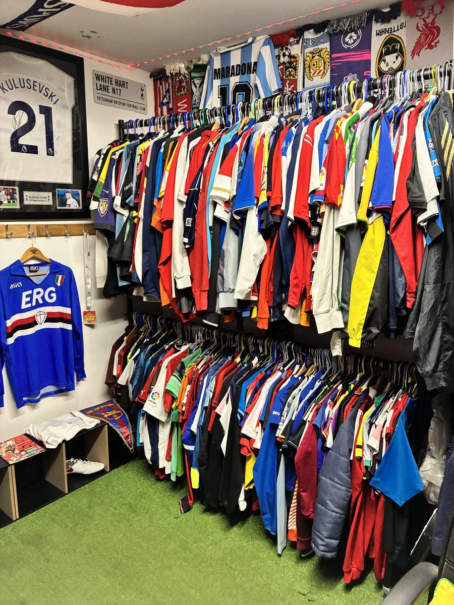TheKitmanUK's tweet image. Think it’s time The Kitman opens the doors! 👀 

Browse online at thekitman.co.uk or come down, doors open 9am - 12pm tomorrow! 

#TheKitman 👕

#FootballShirts #Bristol #Chippenham #FootballShirtCollector