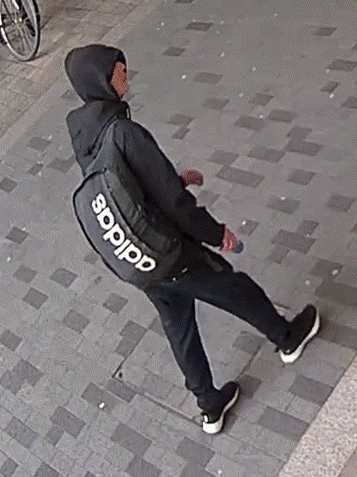 TVP_Bucks's tweet image. We are releasing new images of missing Isaac, aged 30, from Aylesbury, captured in Bicester on Monday (13/4).

He was last seen in Bicester at 2.25pm on Monday.

If you see him, please call 999. If you have any other info regarding his whereabouts then call 101, ref 43260178688.