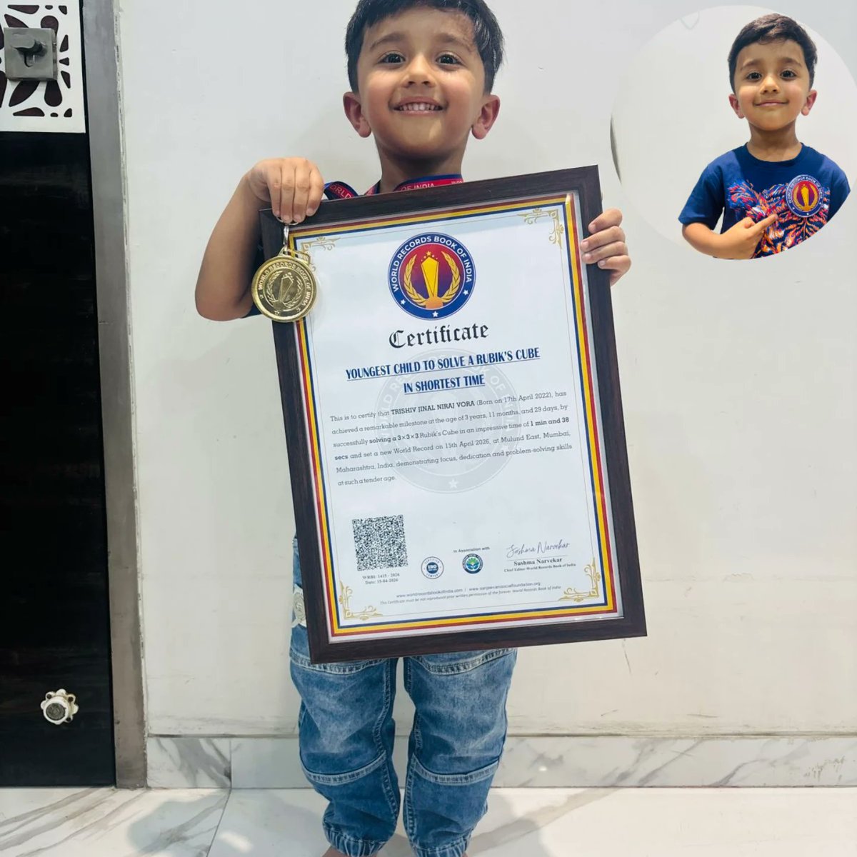 WRBIofficial's tweet image. At just 3 years, 11 months, 29 days,
Trishiv Jinal Niraj Vora solved a 3×3×3 Rubik’s Cube in 1 min 38 sec 🏆 This is not talent… this is extraordinary focus.
👉 Imagine what YOU can achieve.
👉 DM “RECORD” to apply
#WorldRecord #RubiksCube  #IndiaRecords #ViralIndia #Talent