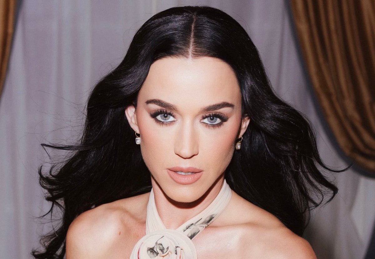 Katy Perry on Spotify (04/16)

‘The One That Got Away’ - Spotify Global  
#69 - 2.090.818 streams (+2)

‘Legendary Lovers’
733,809 streams (+20,618)