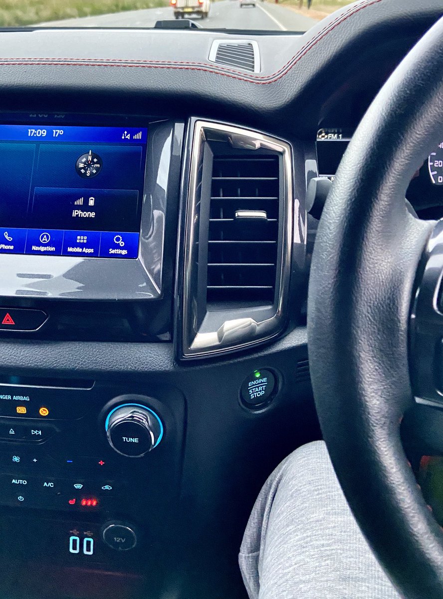 Bra Peter tweet media