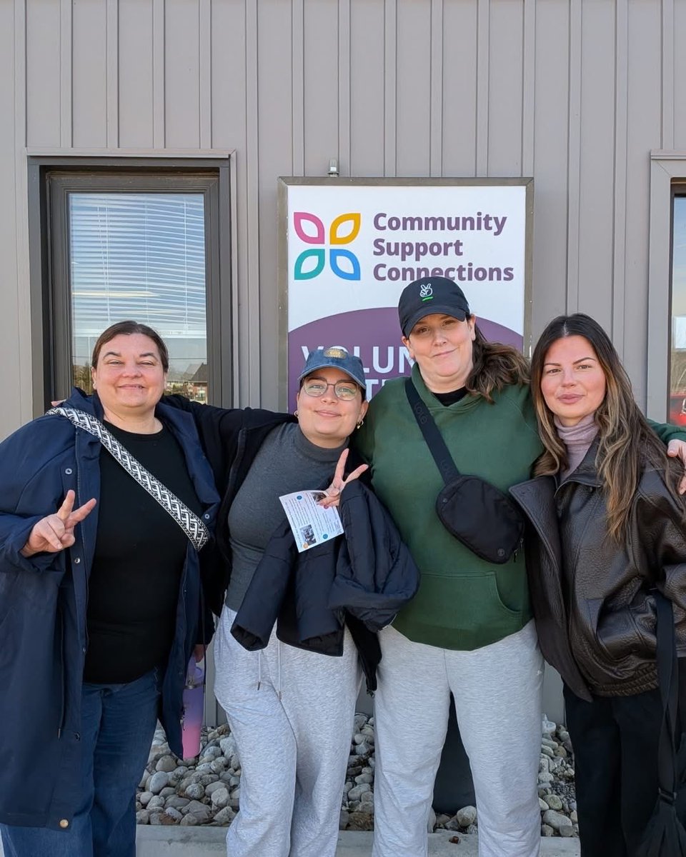 CSCMOW's tweet photo. We want to say a huge THANK YOU to the @D2L  Team for joining us in the kitchen last week! 🙌

From packaging all those desserts to making pork patties and prepping veggies, you powered through it all, and it made such a difference.

#WaterlooRegion #Volunteering #MealsOnWheels https://t.co/W4DvsnFK4J