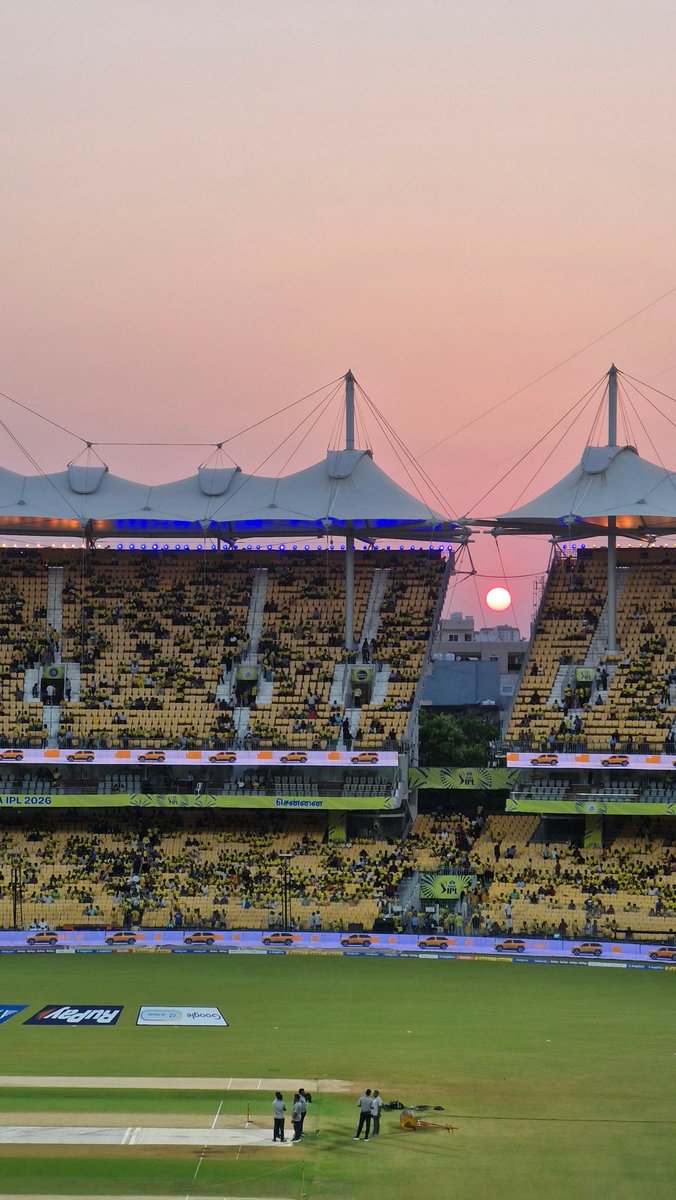 ElakhyaS's tweet photo. #Anbuden 💛 https://t.co/AOMW36fN33