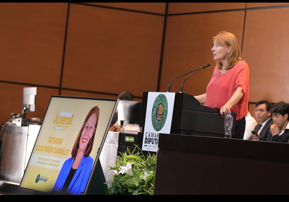 tatclouthier's tweet image. Ayer por la tarde estuve con un grupo de jóvenes en la Cámara de Diputados. Agradezco al coordinador de #Morena la invitación. Los jóvenes expresaron su interés por tener mas diputad@s jóvenes, menos papeleo en trámites y mayor seguridad. Gracias por tan buena experiencia.