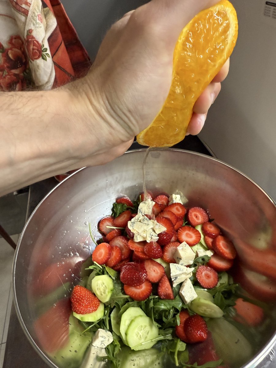 c:\cyber_prdež.exe tweet media