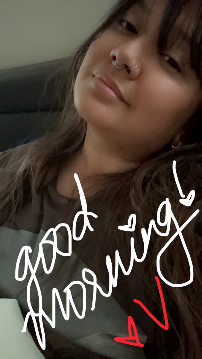 _vellux's tweet image. good morning
from my bed
that I haven’t left yet
at 11:40
because reasons 

Who wants to bed rot with me?

#sleepin #lazyday