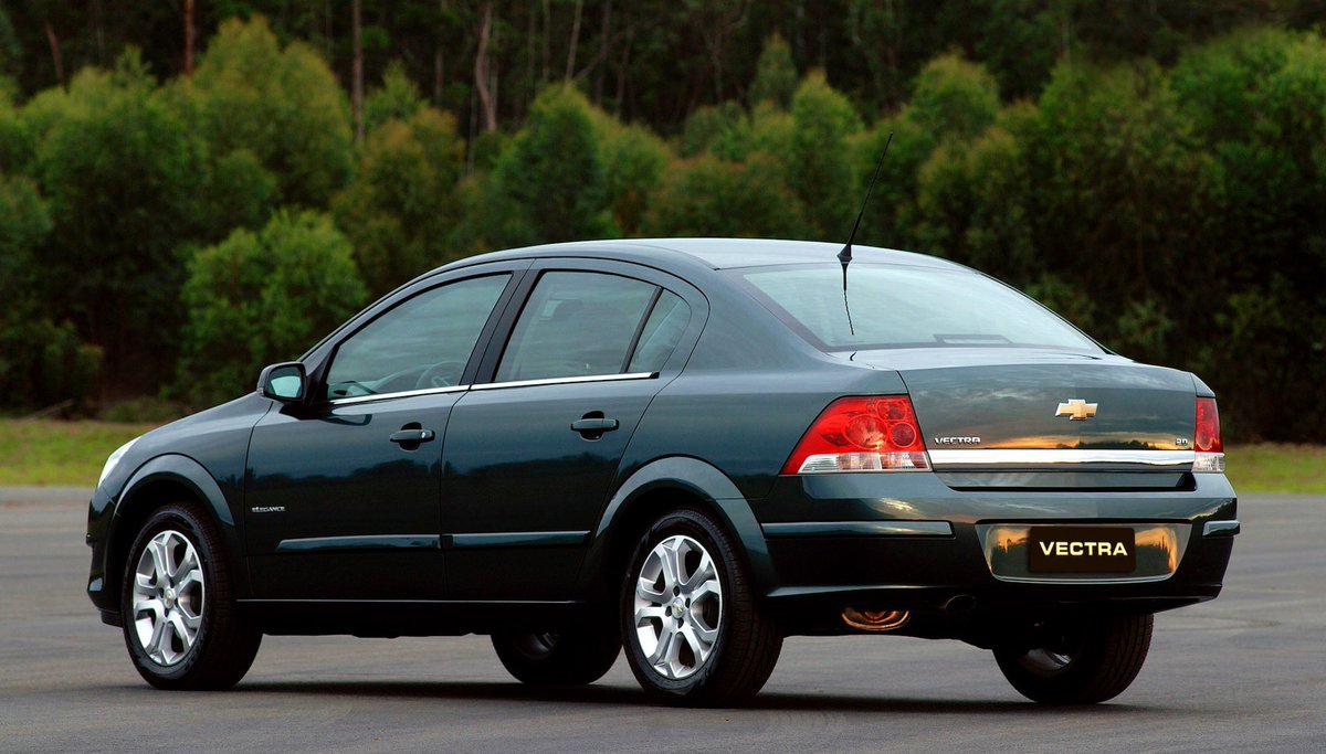 O Estagiário tweet media