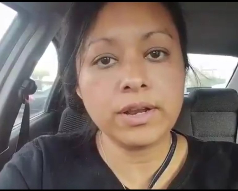 La vieron el dia antes de la audiencia toda emocionada y sonriente que andaba? segùn ella, al otro dìa venían por el presi.
Mirenle su cara hoy!!!
Se le borrò la sonrisa!!!
Peligroso hasta se enferma de verdad de la aterrizada que les pegaron!
🤣😂🤣
