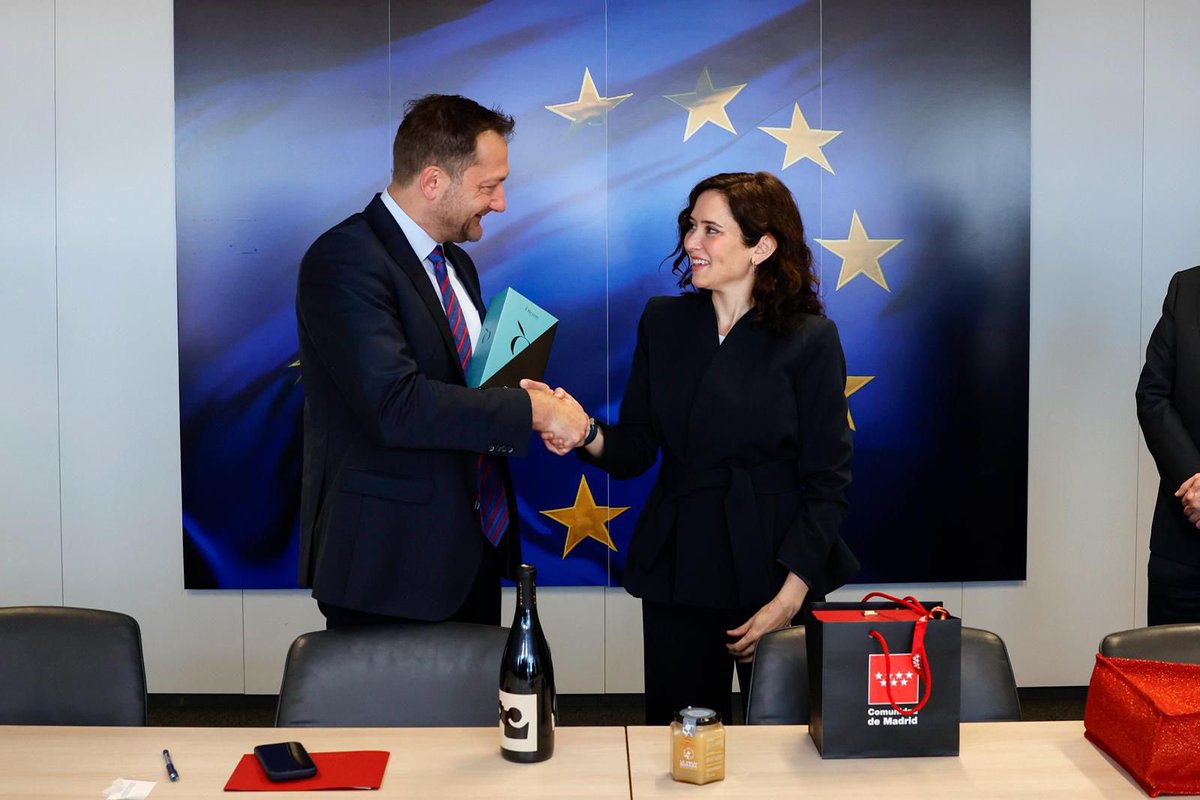 Isabel Díaz Ayuso tweet media