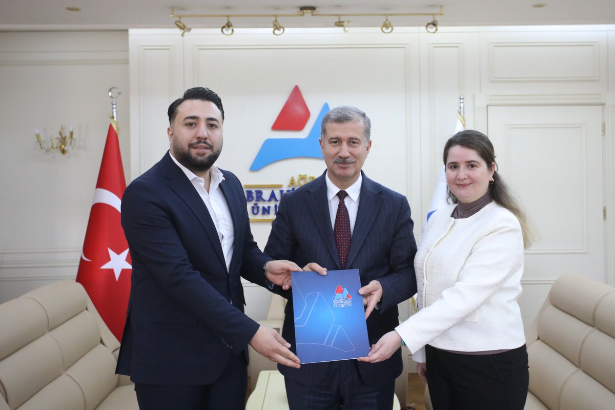 uderorg's tweet photo. UDER olarak, Ağrı İbrahim Çeçen Üniversitesi ile çocuk haklarının korunması ve geliştirilmesine yönelik iş birliği protokolü imzaladık.
⤵️
https://t.co/USyOfKVasQ
#UDER #AİÇÜ #ÇocukHakları #İşBirliği https://t.co/6WWUvKirAS