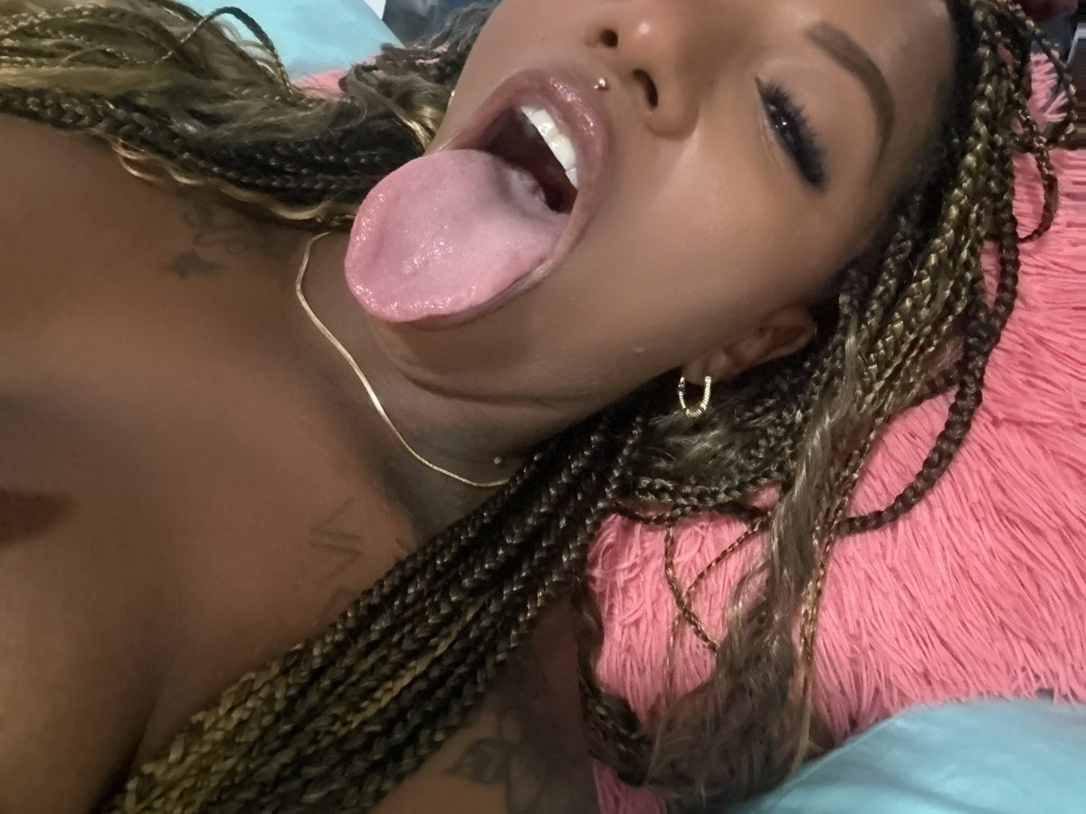 AssCandy tweet media