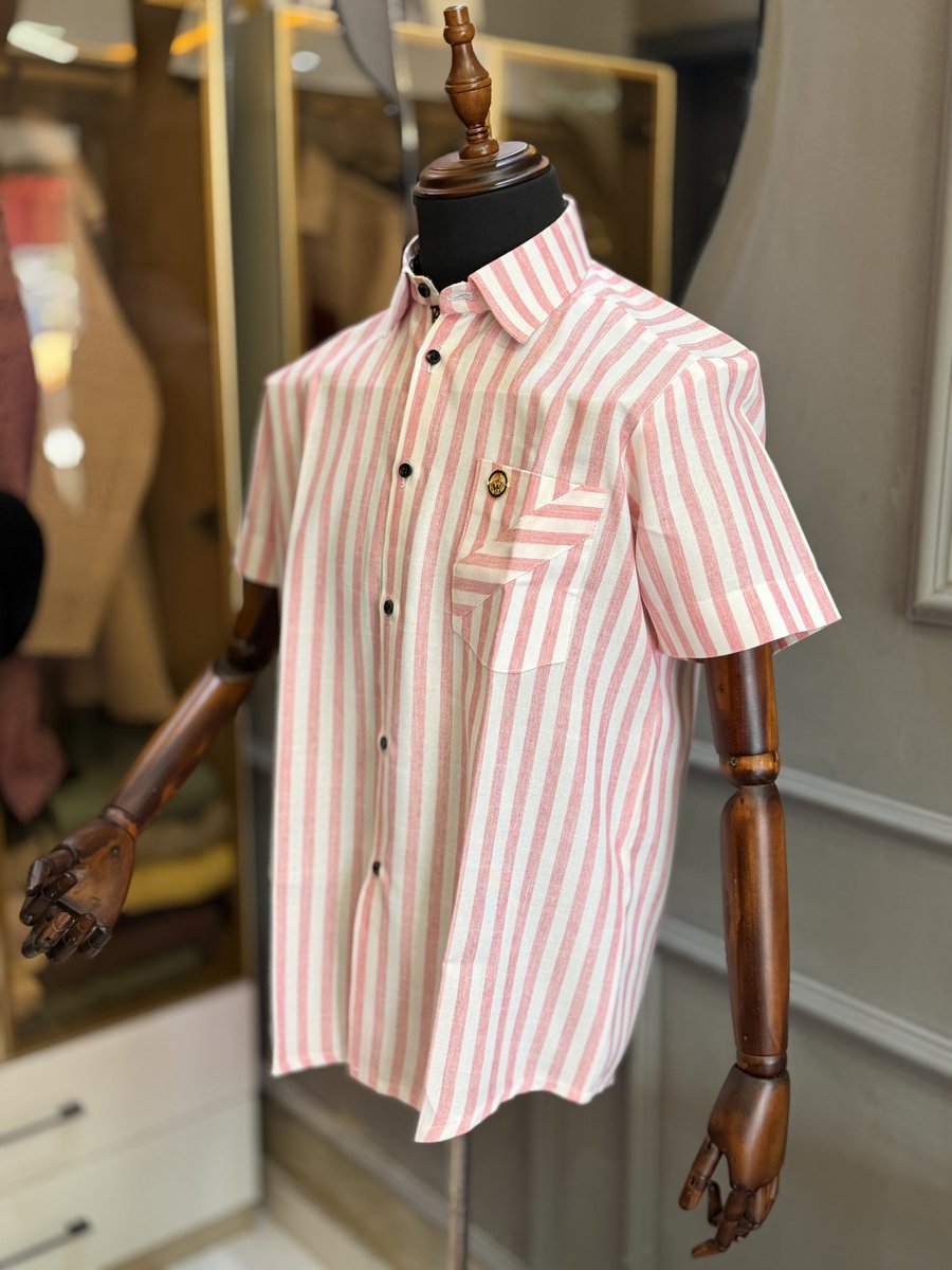 Ministersklodin's tweet image. Available for pickup 
Cool price 
Call or WhatsApp 0550919100 
#shirts #ministersklodin #trendingreels #ghanatrends #trendingreels #shirtstyle #kaftanstyle