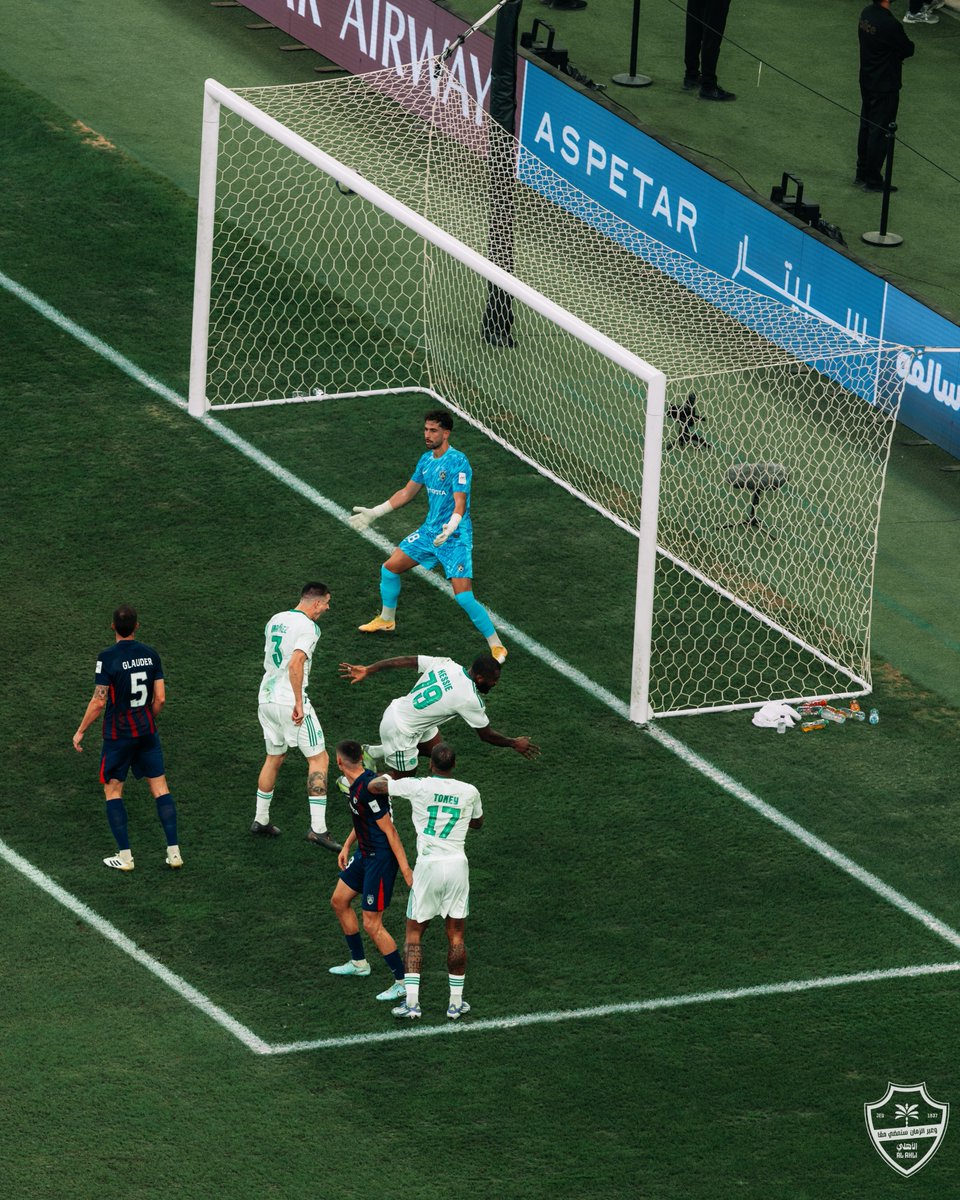 ALAHLI_FCEN's tweet image. The General in command 🫡

#AlAhli | #ACLElite