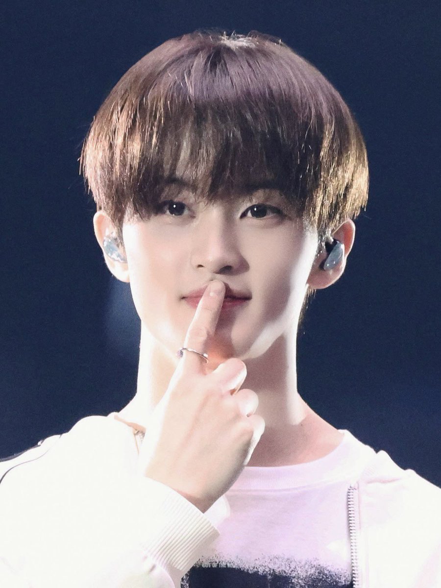 7𝐢𝐥𝐥𝐤𝐢🐯 ʙᴇᴀᴛ ɪᴛ ᴜᴘ tweet media