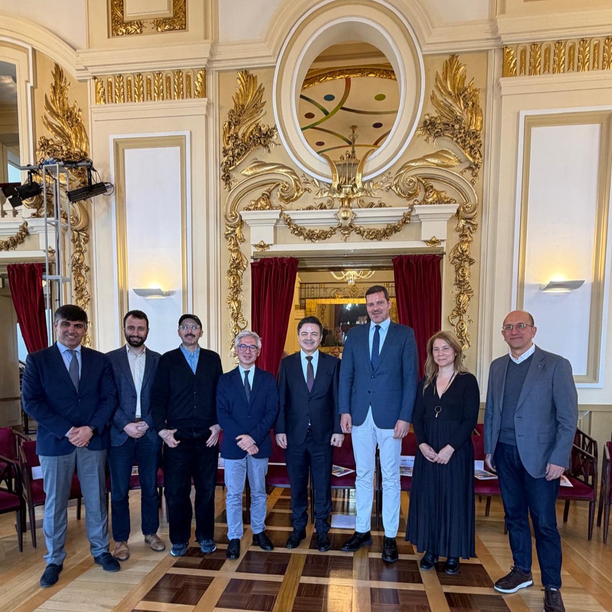 José López Campos tweet media