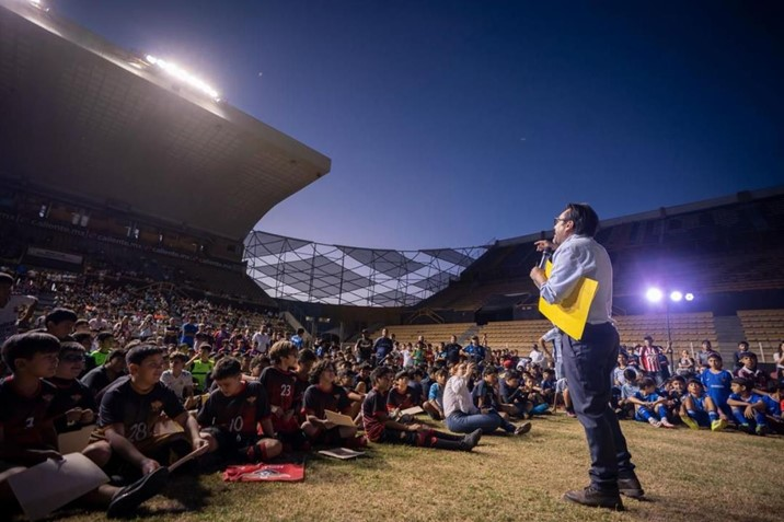 adiscusion's tweet image. Presentan el Mundialito Culiacán 2026; 48 equipos infantiles vivirán una experiencia tipo Copa del Mundo  

Véala en tinyurl.com/4nz3yf34

#MundialitoCuliacán #Equipos #Experiecia