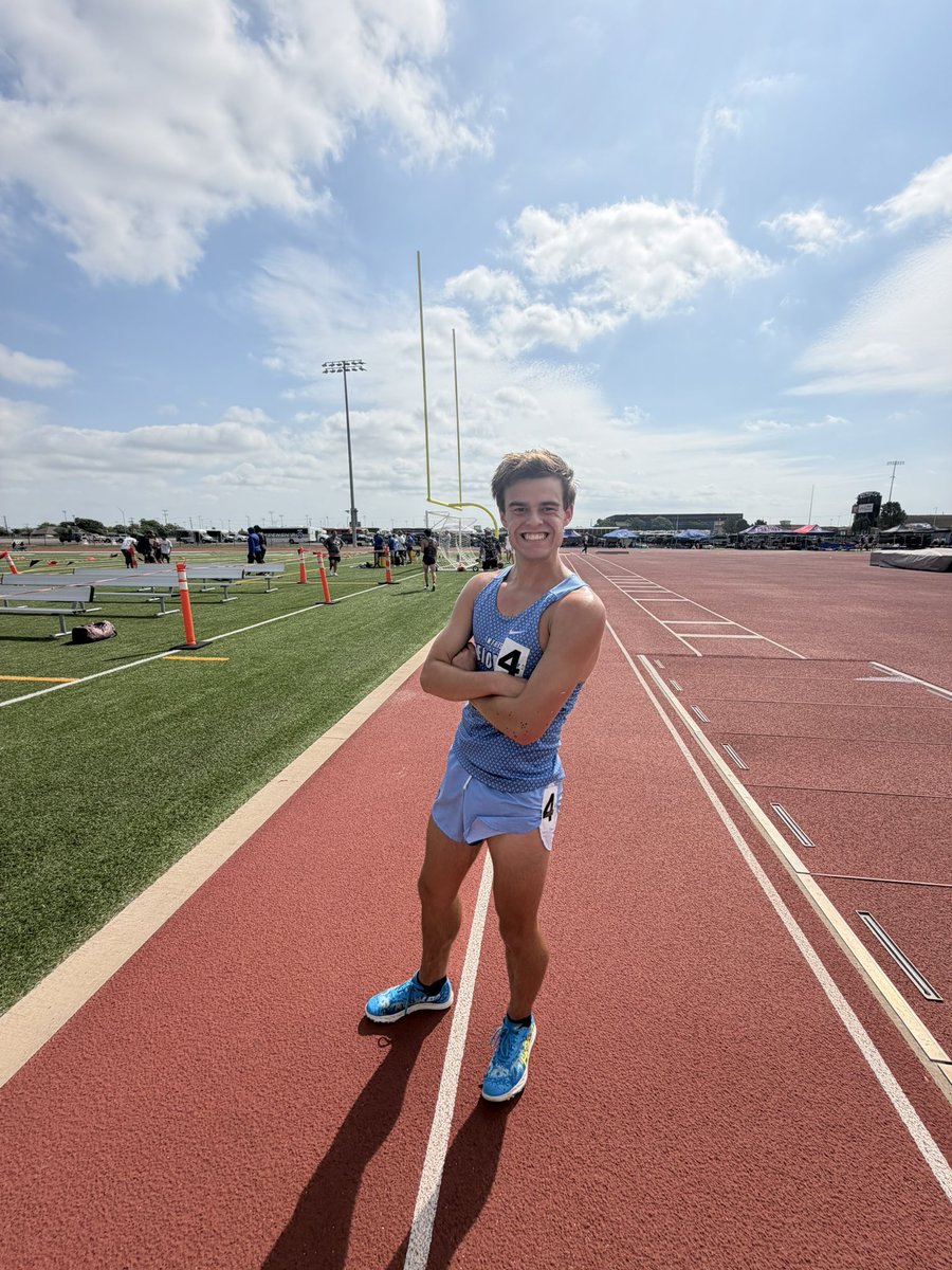 memorialTF's tweet photo. ⚡️Braxton Hancock advances to Regionals in the 3200m.    

#pantherspeed https://t.co/kCrnDr4gdo