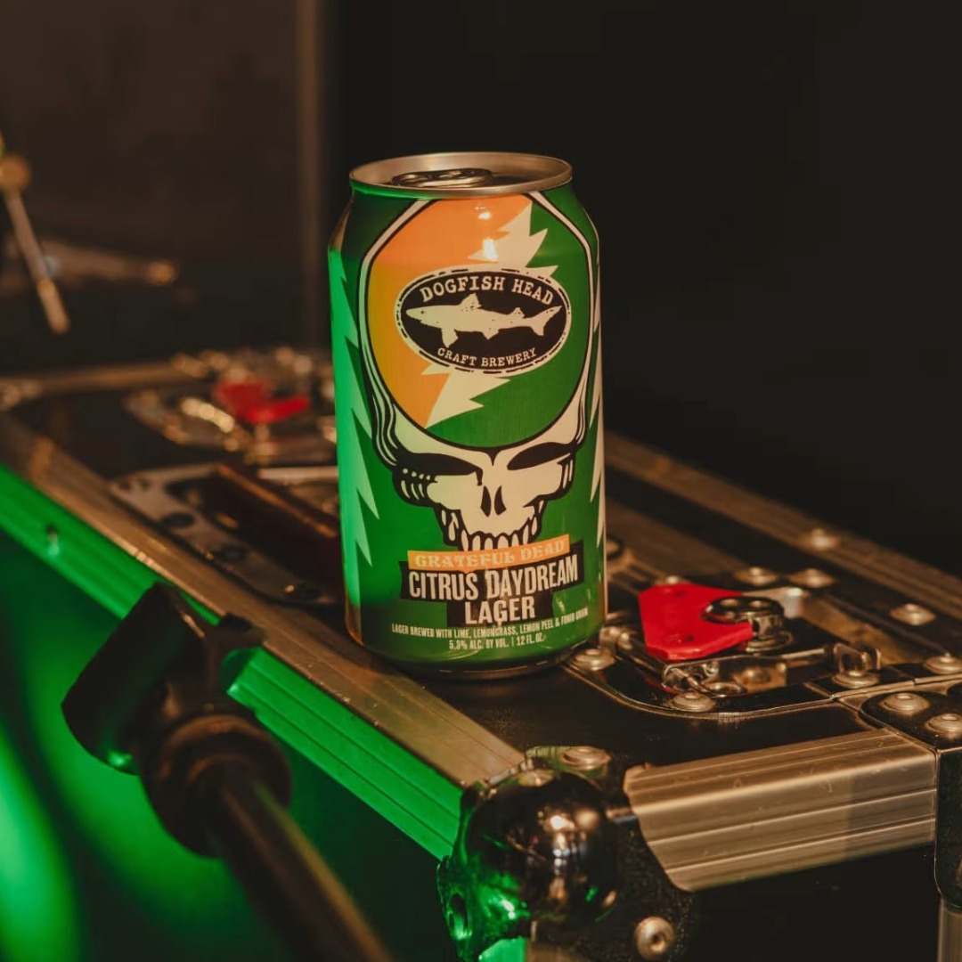 liquorworld_lv's tweet photo. #Phish is in town, good vibes all around 🎸Crack open something fresh—Citrus Daydream Lager from @dogfishbeer 🍊Bright, crisp, and ready for the weekend.
#PhishVegas #VegasNights #CraftBeer #DogfishHead #WeekendReady https://t.co/qS9Sgt7Rjb