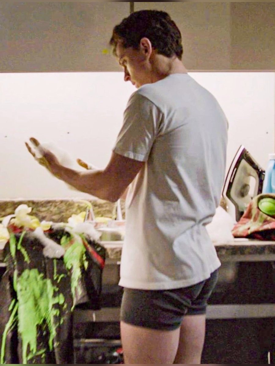 ilya’s backshots 🏒 tweet media