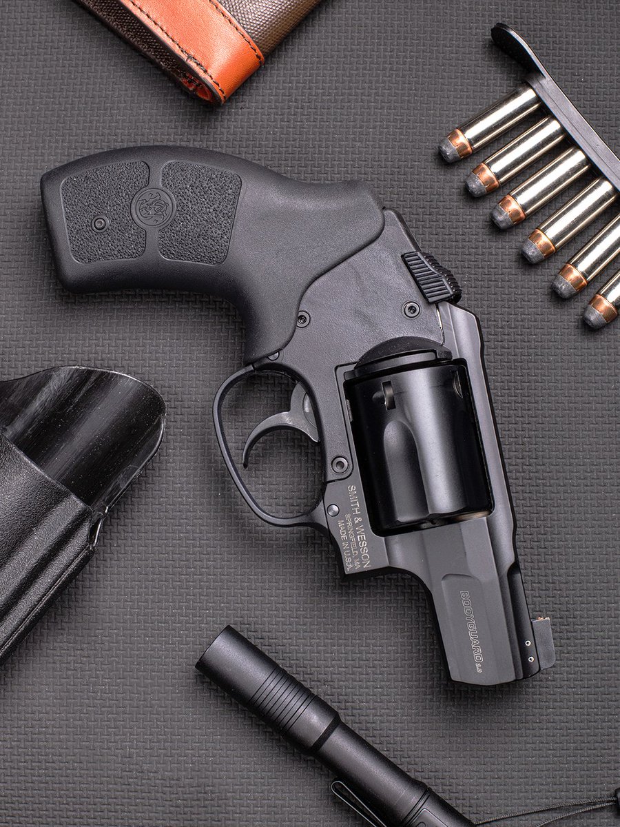 Smith & Wesson Inc. tweet media