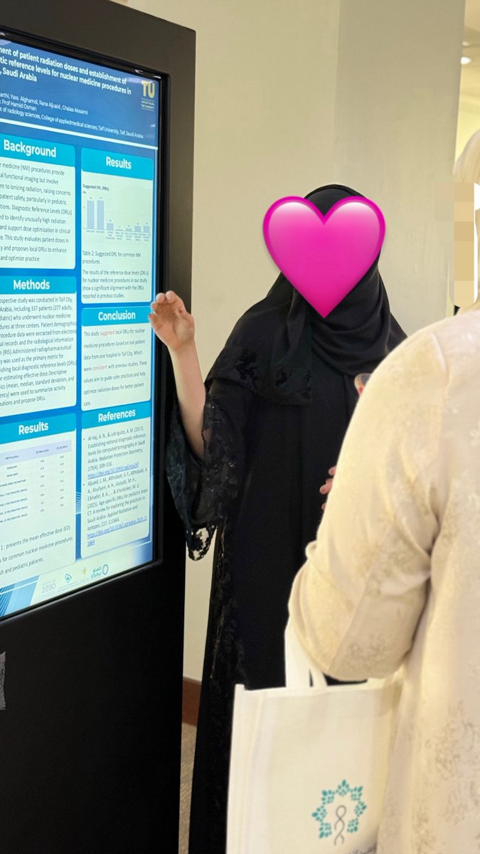 yarstar8_'s tweet image. الحمدلله، فخورة جدًا بعرض بحثي في مؤتمر التخصصات الصحية العاشر في مسار البوسترات البحثية✨  
#مؤتمر_التخصصات_الصحية_العاشر #HCP