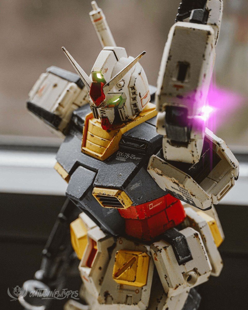 Newtype tweet media