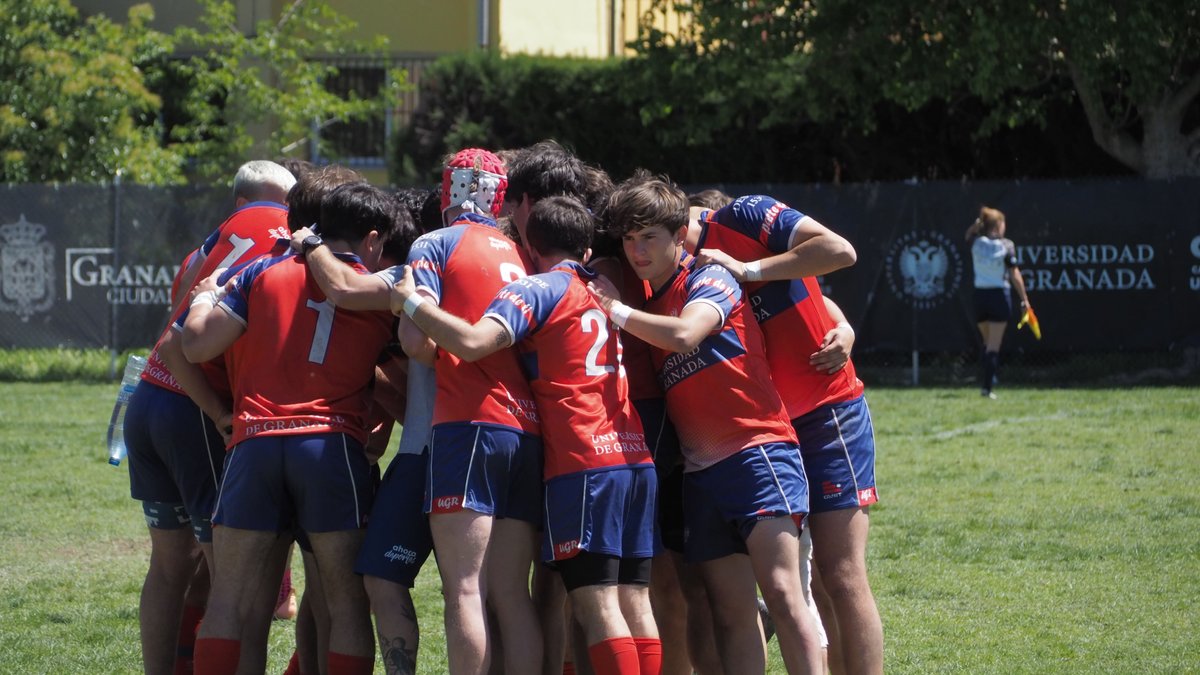 CanalUGR's tweet image. 🏉 ¡Un gran tercer puesto en rugby 7 masculino!

🎆 Los equipos #UGR siguen dejando huella en los Campeonatos de España Universitarios #CEUS26Andalucía

🇪🇸 Se nota el factor casa 🤩

📸 Noticia completa y galería de fotos: canal.ugr.es/noticia/la-uni…