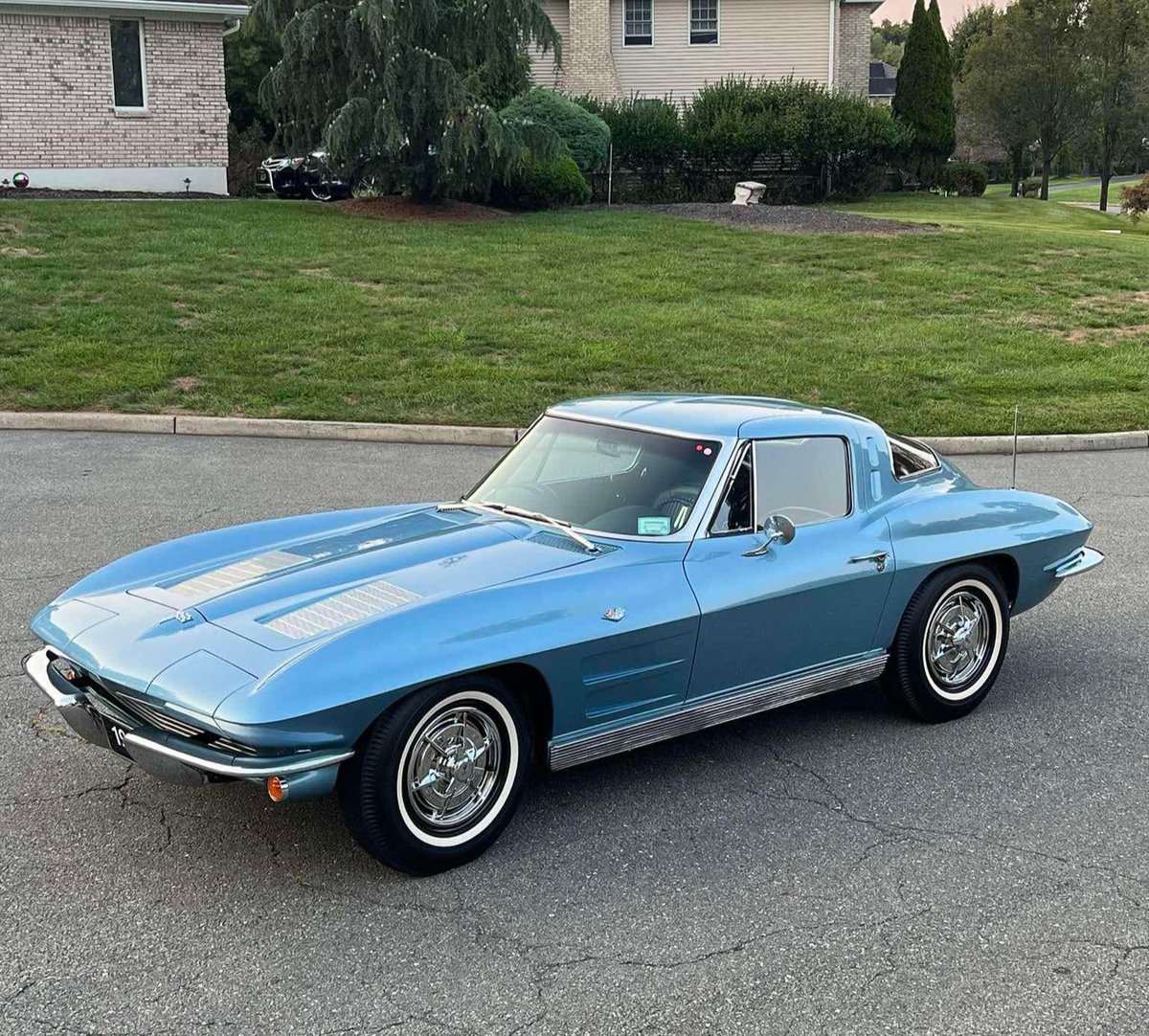 Johnny Cadillac tweet media