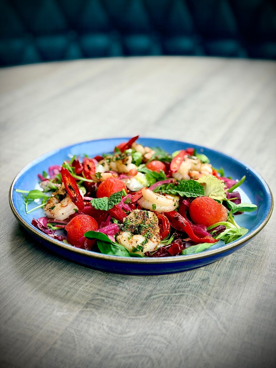 saltkitchen_'s tweet photo. Our New menu has dropped! We’ve been busy in the kitchen and this might be our new favourite. 😍 Grilled king prawns paired with juicy watermelon, roasted peppers, and a pop of pomegranate. 🥗 

Grab a table and be the first to try our new Menu: 🔗 https://t.co/Ny2vRKcATM https://t.co/osjdW2Fl7m