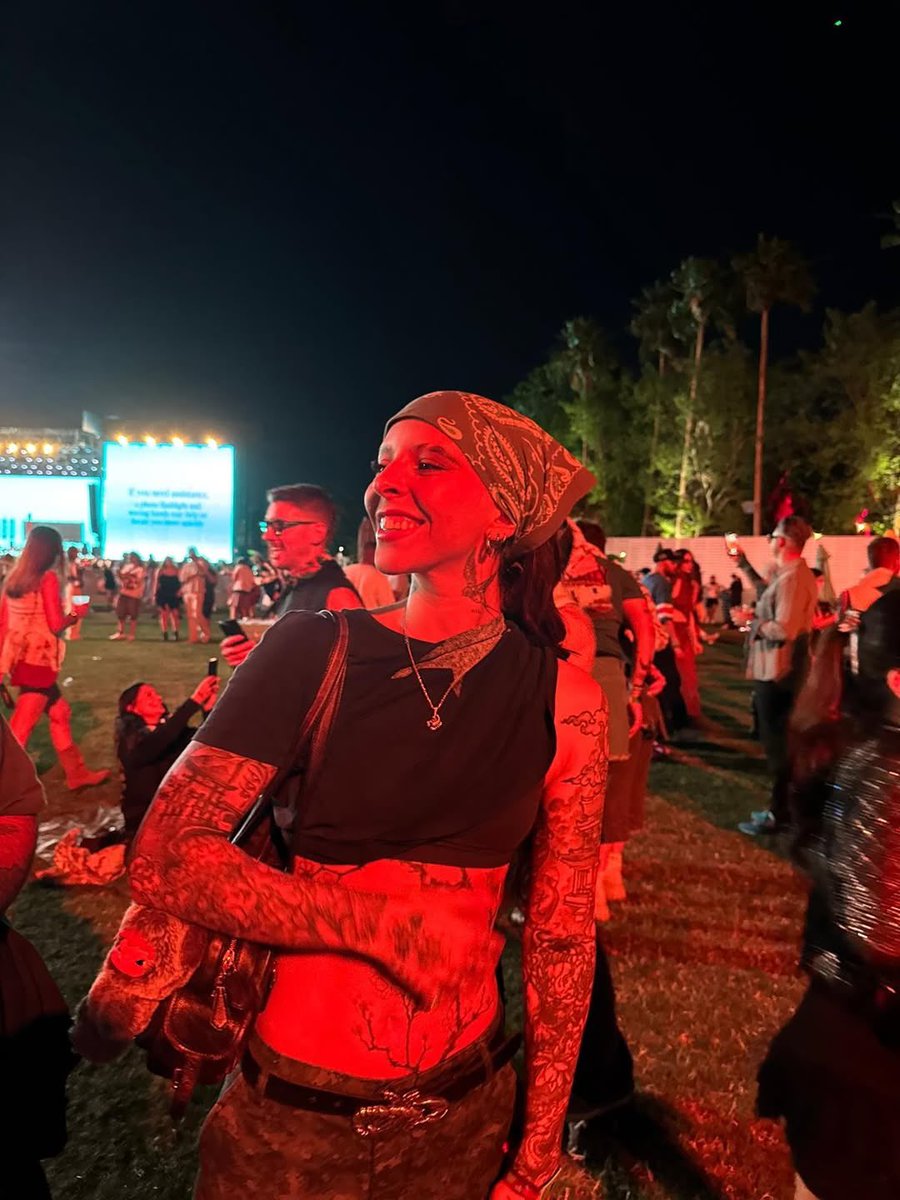 la chica que te cruzas en un festival y no la volvés a ver en tu vida