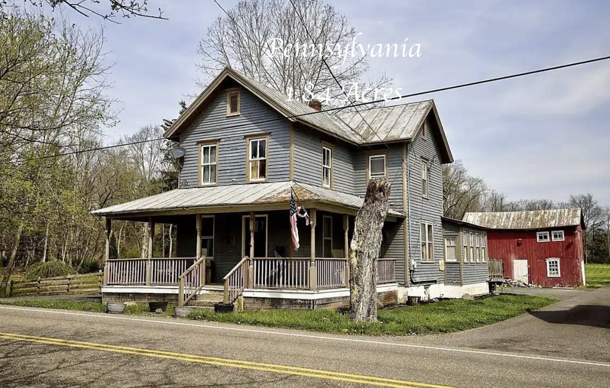 oldhouseunder50's tweet image. $80K. Set on 1.84 #acres in #Pennsylvania, this three-bedroom home offers a large kitchen and plenty of potential for those ready to provide some TLC. The property includes a wraparound porch, fenced yard, pool, and two storage buildings. 
oldhousesunder100k.com/versatile-c-19…
