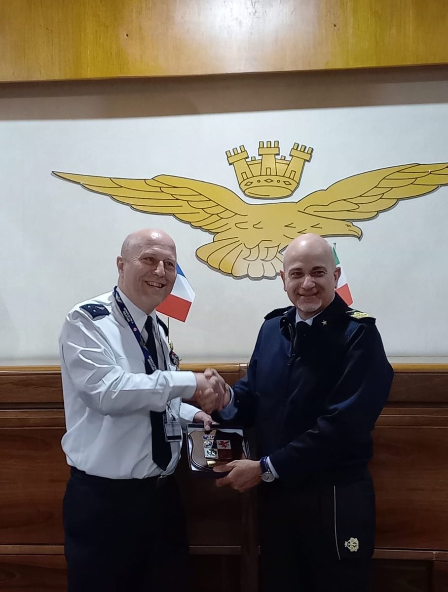 French defense attaché in ITALY - Ufficio militare tweet media
