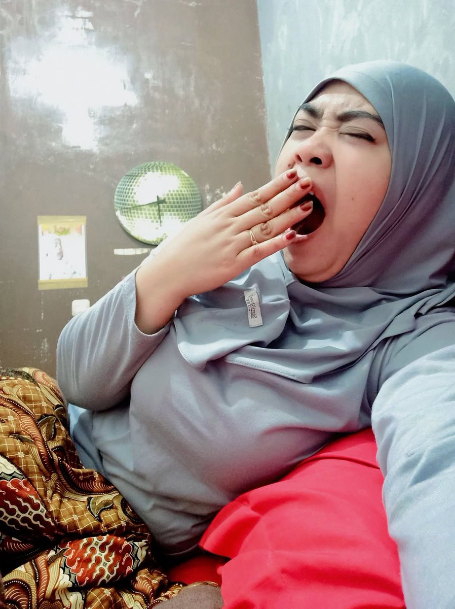 tari tweet media