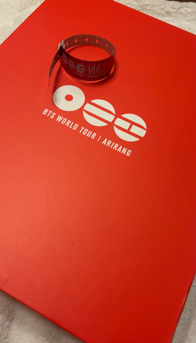 kiki♡𝐆𝐎𝐋𝐃𝐄𝐍 ᴶᴷ₇ slow tweet media