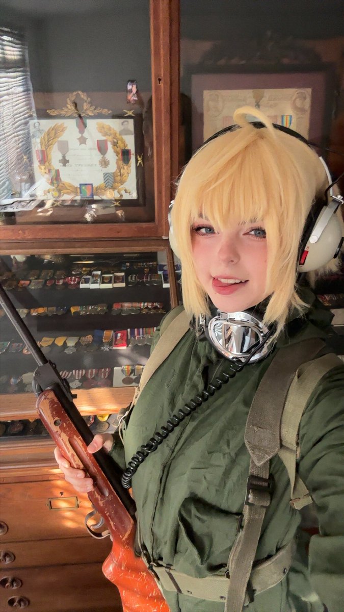 shige.cos tweet media