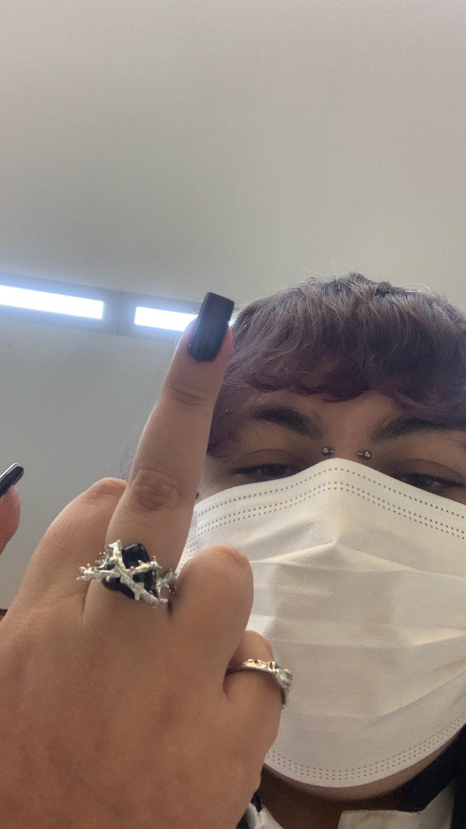 sora 🦇 tweet media