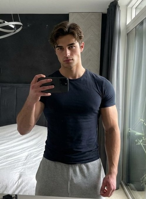 I am Luca tweet media