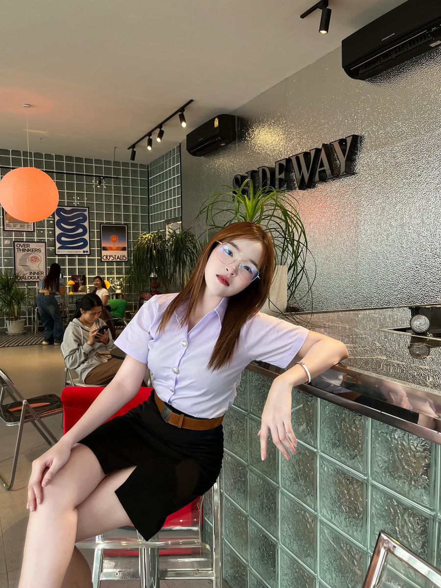 หลังหอมีเรื่อง tweet media