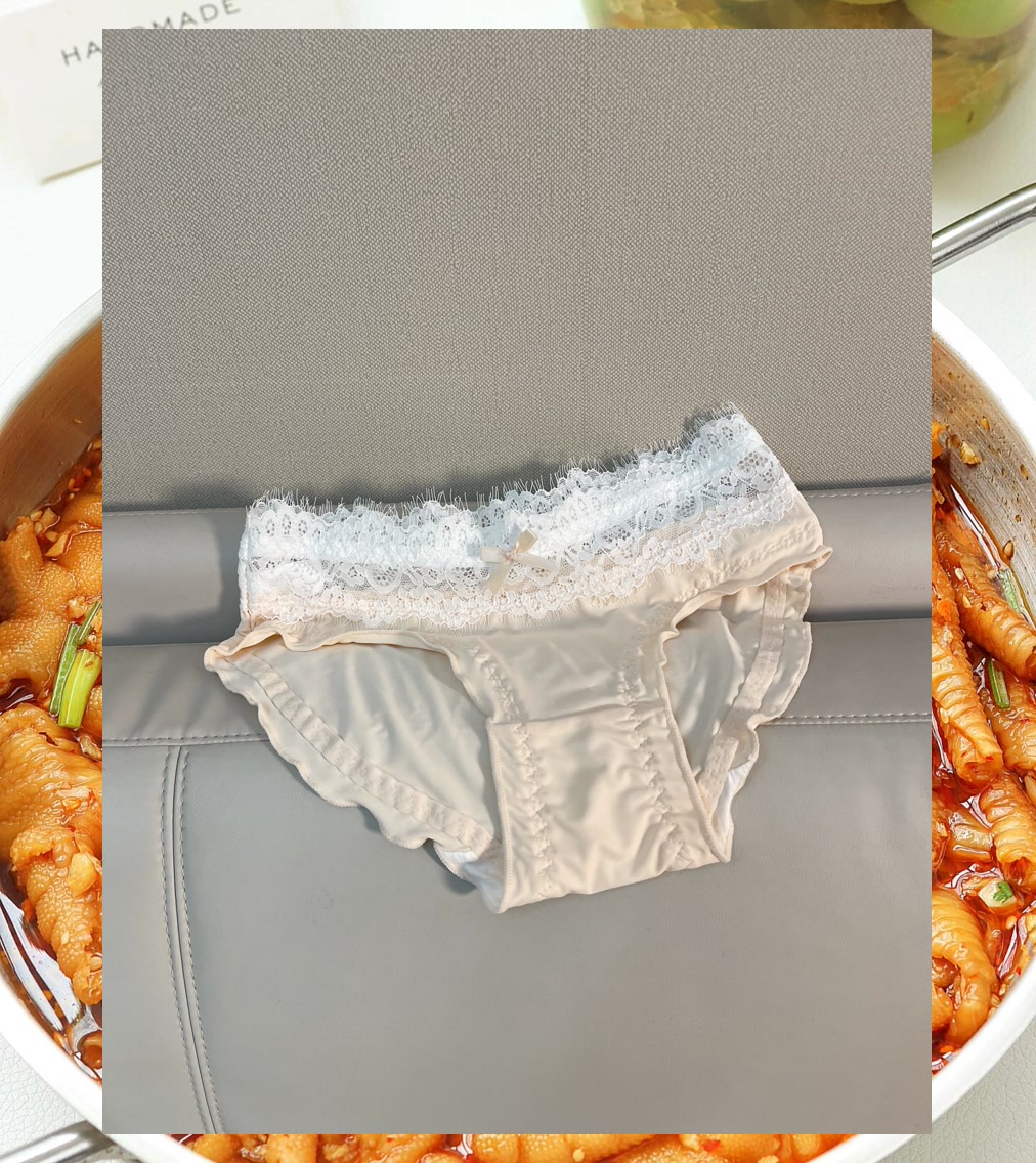 Dee Spain tweet media