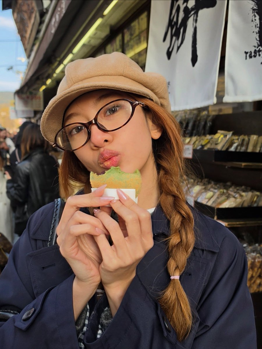 nona shaz 🛼 tweet media