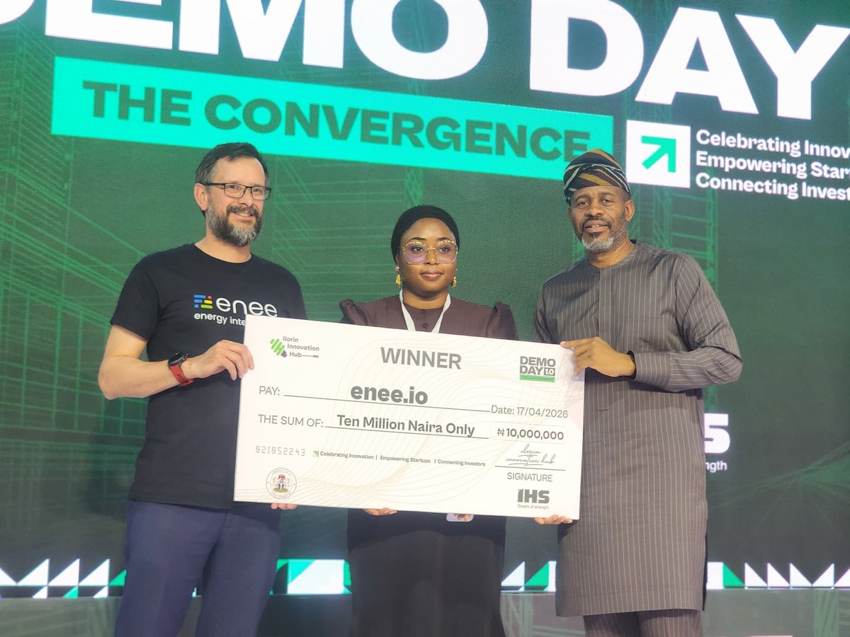 peng_writer's tweet image. Cross section of startup accelerators who won big at the Innovation Hub Demo day 1.0 at the Ilorin Innovation Hub.

The Innovation Hub is powered by @IHSTowers.

#DemoDay #IlorinInnovationHub #ProductShowcase #Showcase