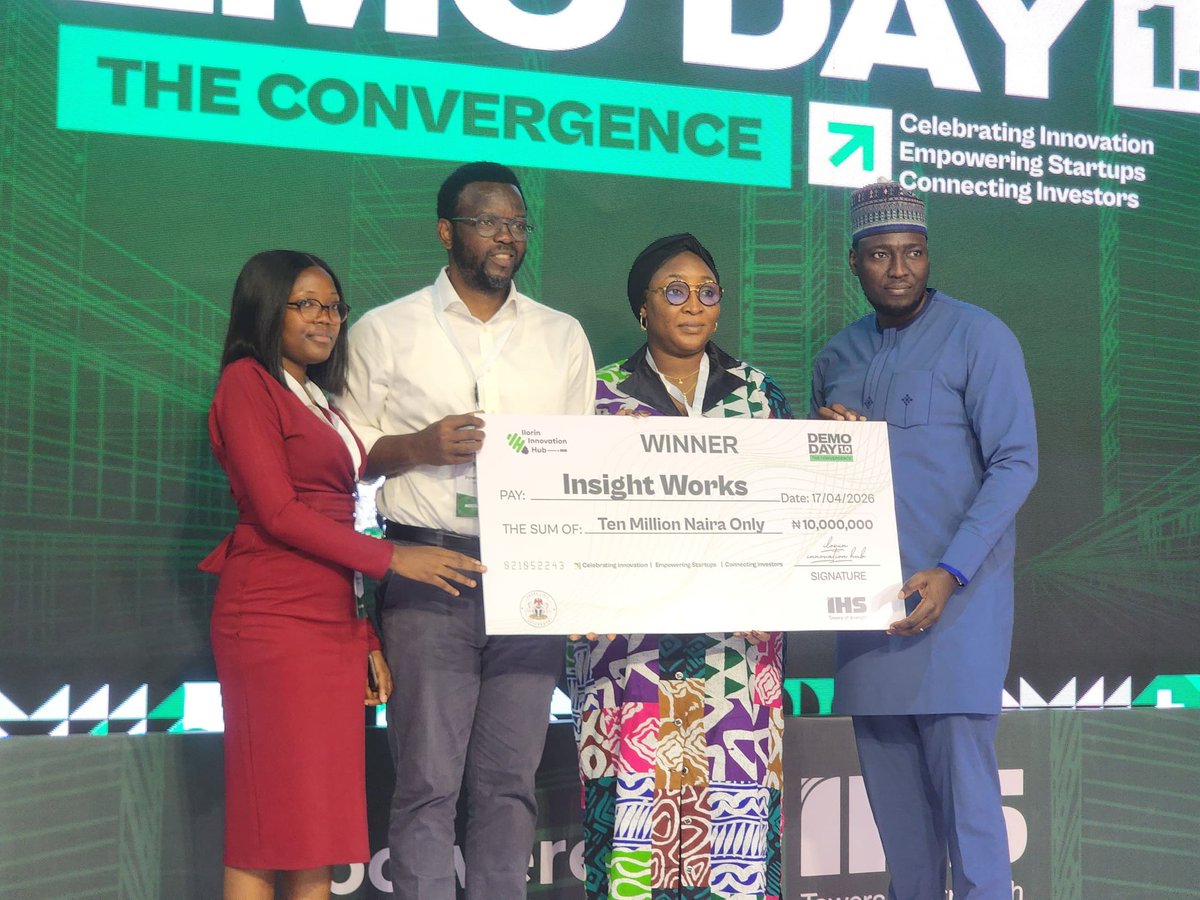 peng_writer's tweet image. Cross section of startup accelerators who won big at the Innovation Hub Demo day 1.0 at the Ilorin Innovation Hub.

The Innovation Hub is powered by @IHSTowers.

#DemoDay #IlorinInnovationHub #ProductShowcase #Showcase