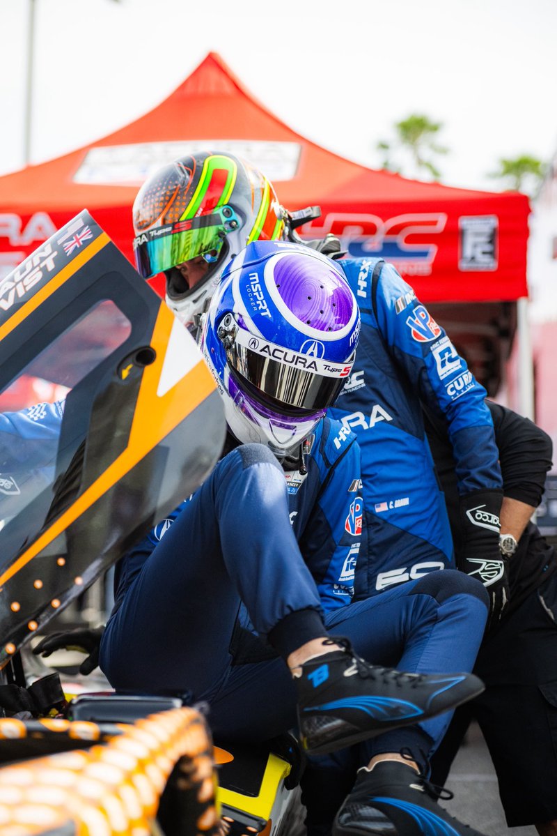 MeyerShankRac's tweet image. Halfway through Practice 1, No. 60 leads the charge with the fastest lap of the weekend so far. 

No. 93 sits P3 overall. 

#AGPLB // #IMSA // #Acura