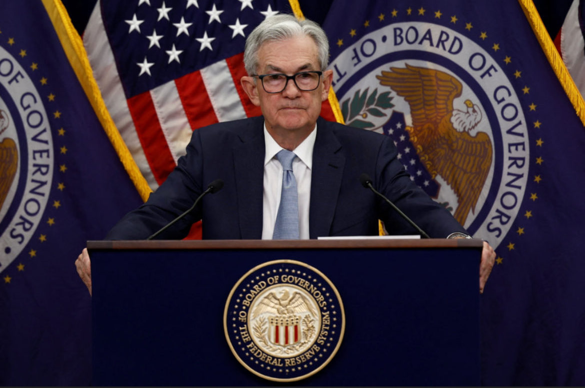 AlphaVpro's tweet image. 📈EL MOTOR OCULTO 

Ormuz fue el catalizador, pero el capital ya estaba posicionado. 
Los índices subian apoyados en un giro macro clave:

📉 Inflación mejor de lo esperado.
💼 Claims (subsidios) mostrando debilidad.
🏦 ↑ probabilidad de recortes de la FED.
#Inflation #Fed