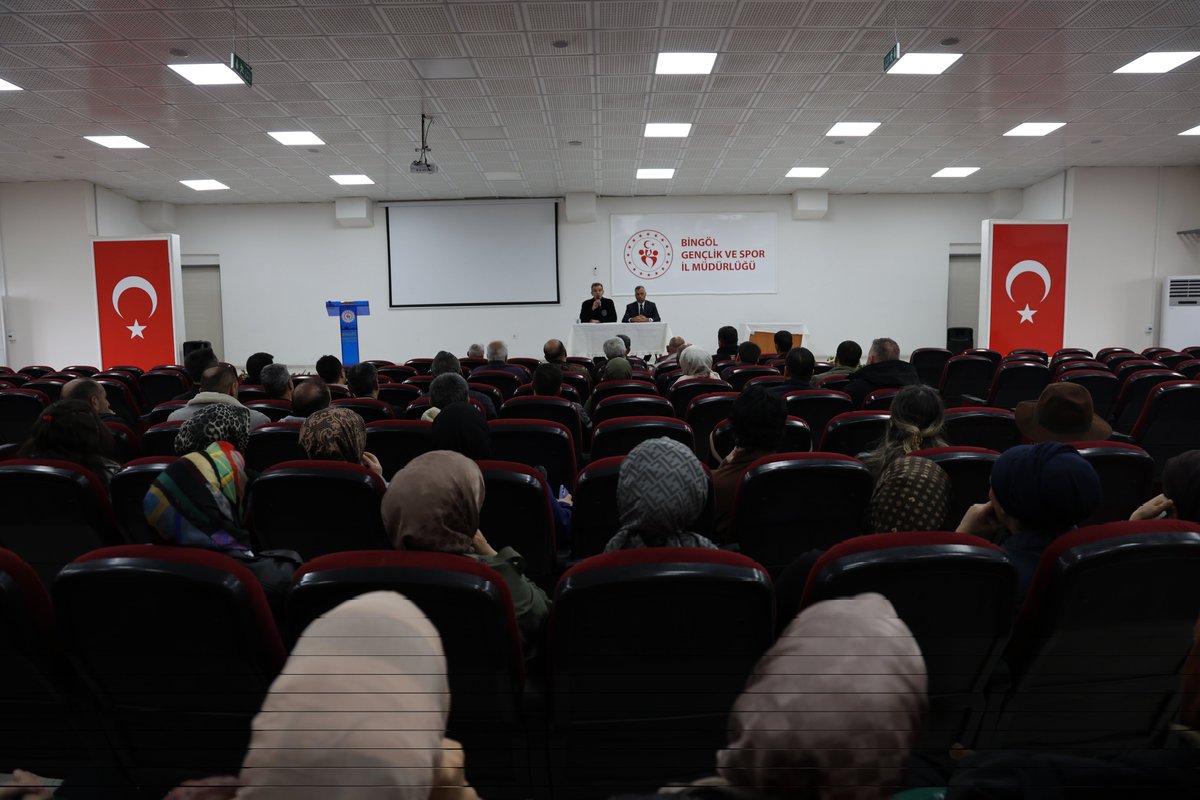 İl Müdürümüz Mahmut Uğur Duyar ve Yurt Hizmetleri Müdürümüz Zülküf Koçinkağ, yurtlarımızda görev yapan güvenlik personellerimizle bir araya geldi. 🤝

Gerçekleştirilen toplantıda, yurtlarımızda alınması gereken güvenlik tedbirleri kapsamlı şekilde ele alınarak, öğrencilerimizin