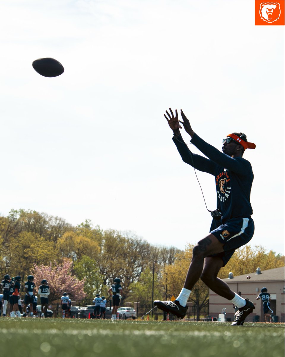 Douglas McNeil III tweet media