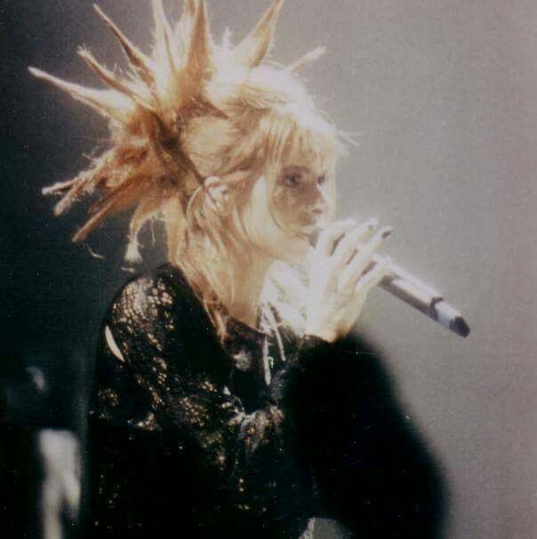 paganfullmoon's tweet image. #mylenefarmer #90s #grunge