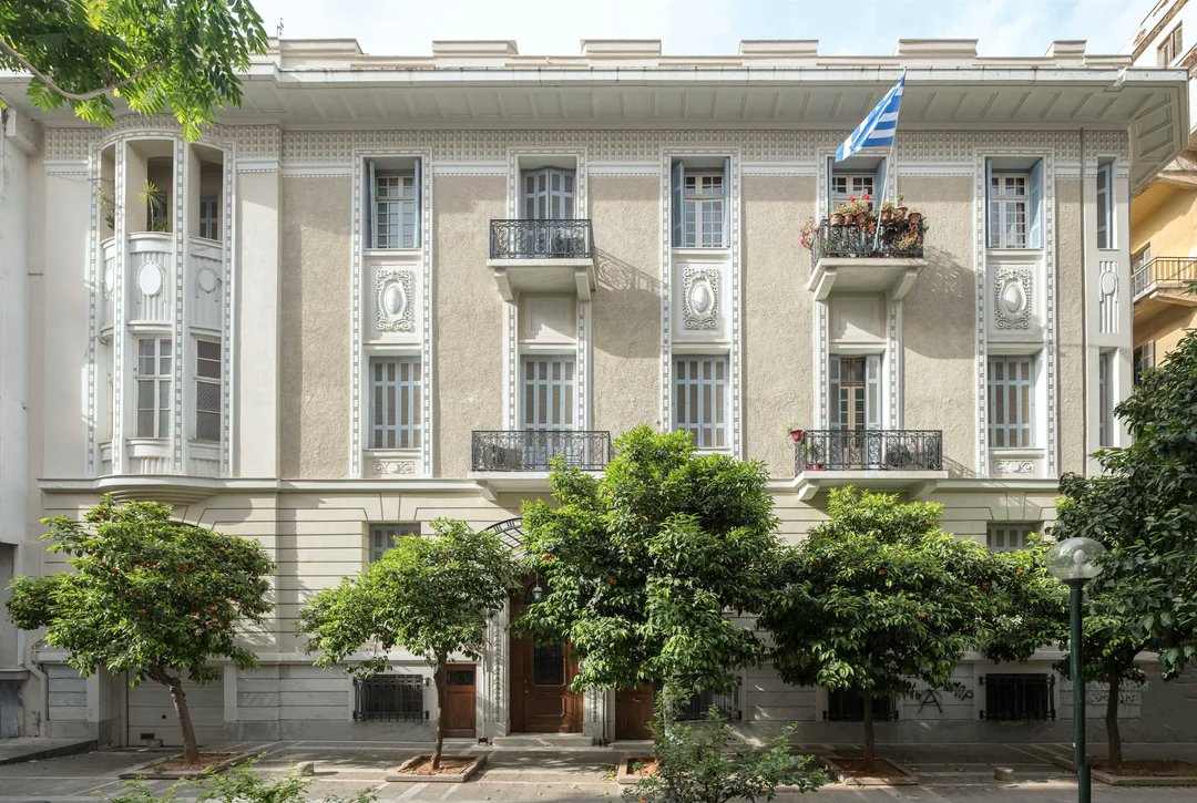 Alex Sakalis tweet media